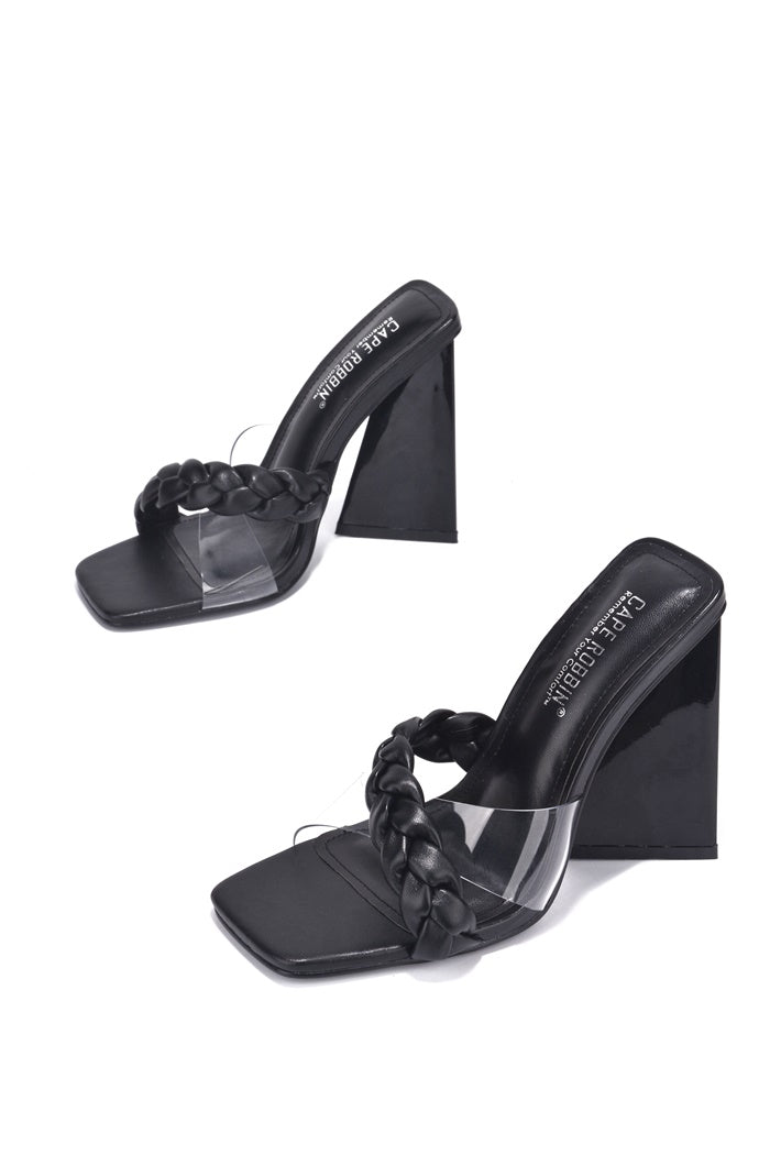 CAPE ROBBIN CASTELLAR - BLACK
