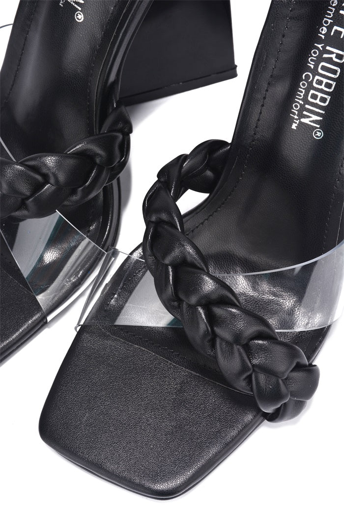 CAPE ROBBIN CASTELLAR - BLACK
