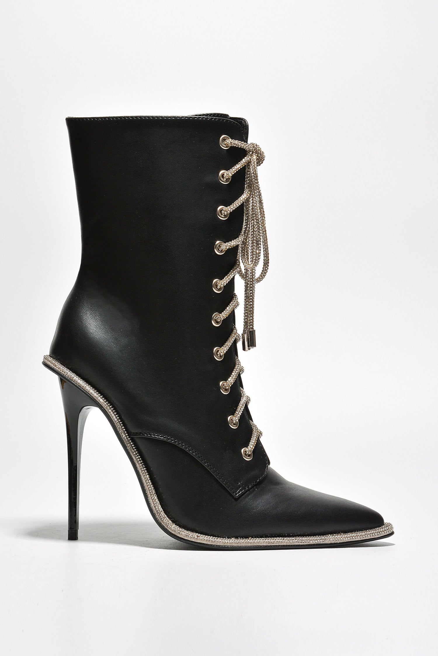 CAPE ROBBIN DELIGHT - BLACK