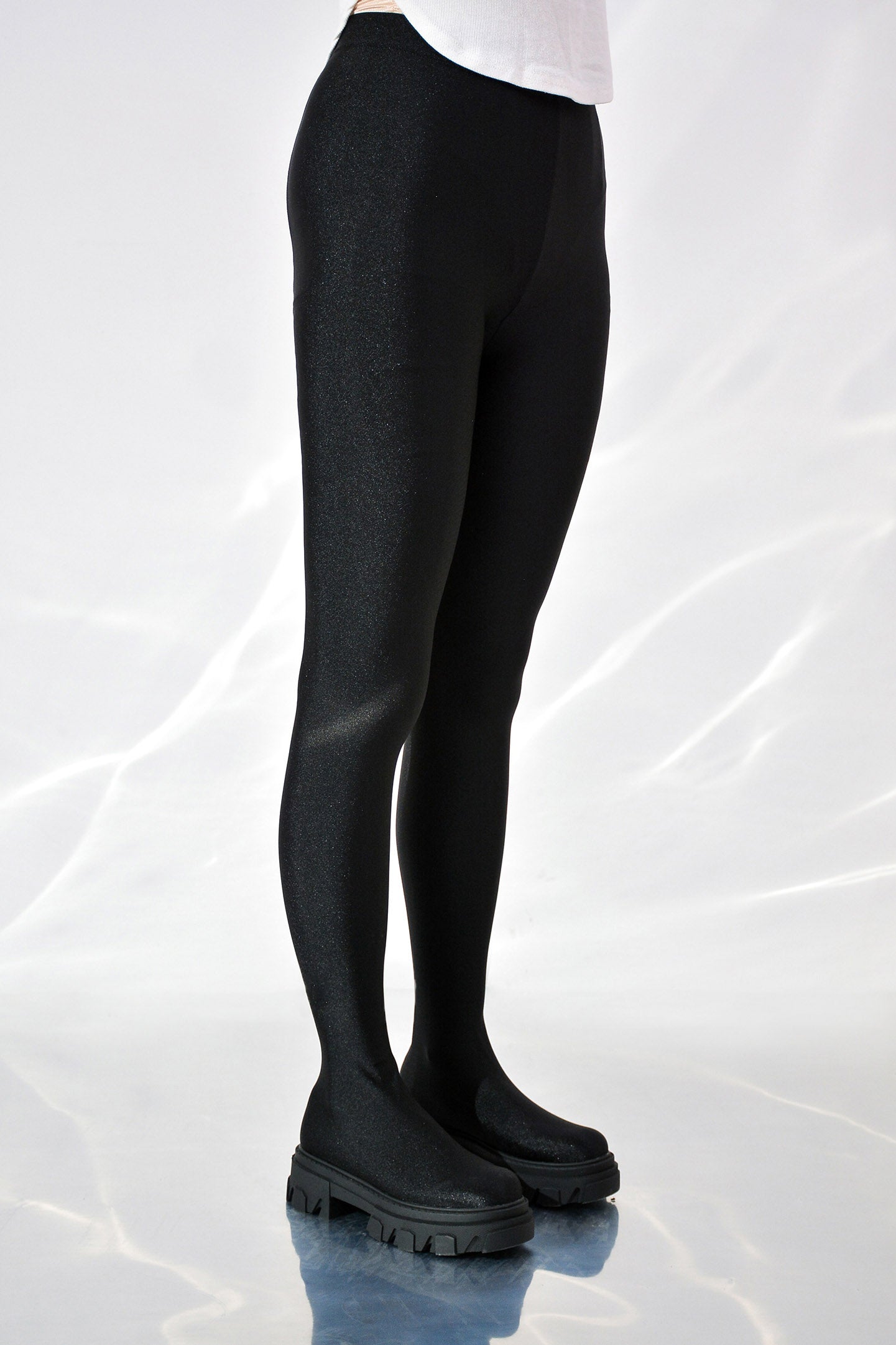 CAPE ROBBIN DEVONS - BLACK