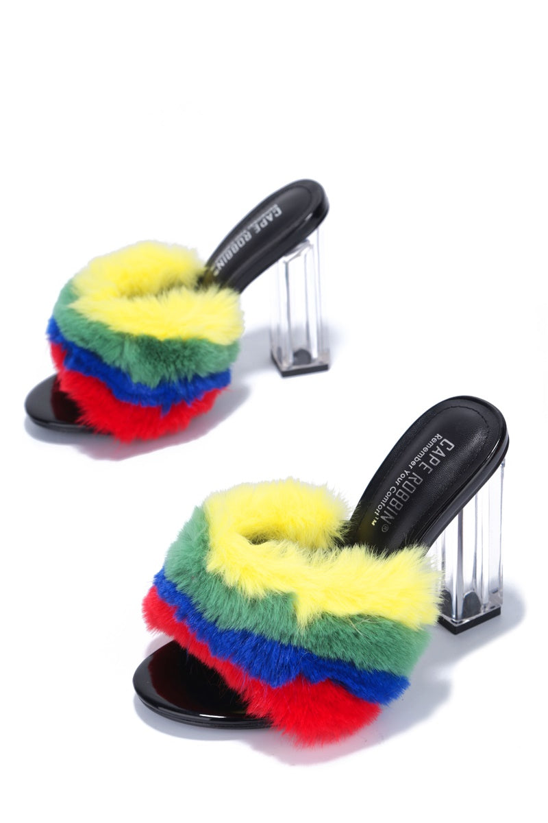 CAPE ROBBIN KURBERRY - RAINBOW