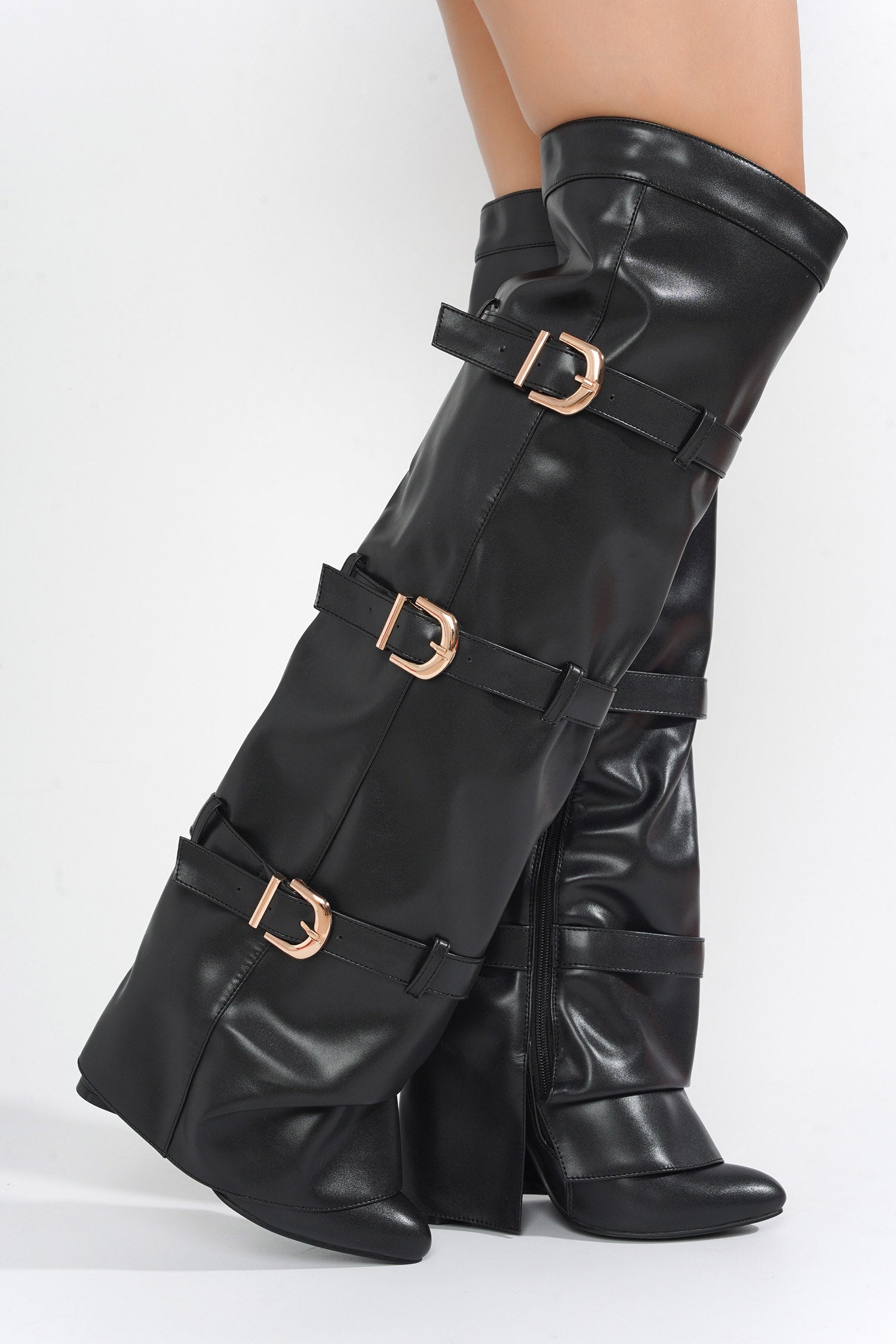 CAPE ROBBIN LARGO - BLACK