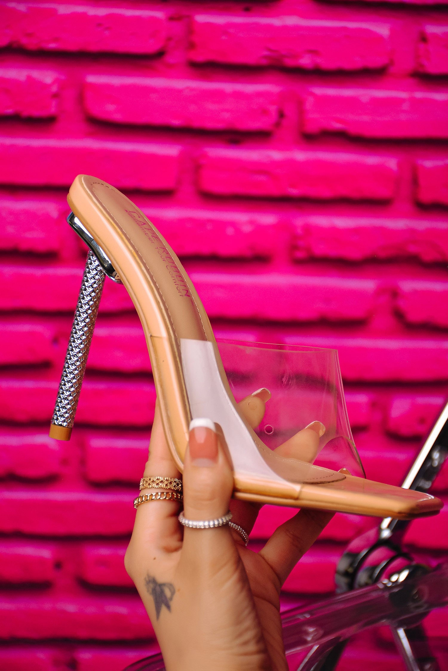 CAPE ROBBIN LEEYA - NUDE