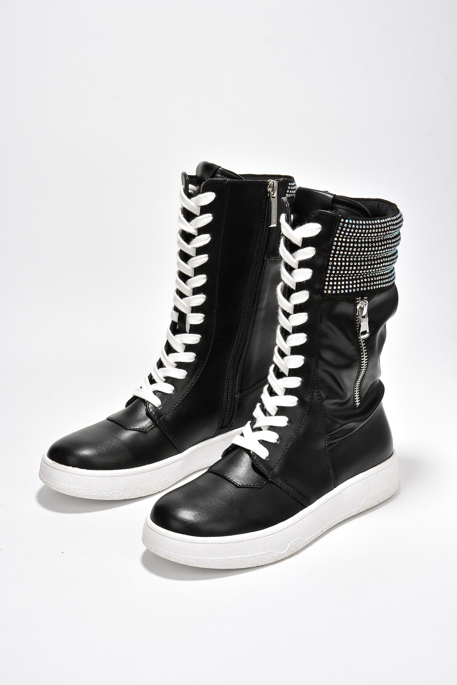CAPE ROBBIN MEGANI - BLACK