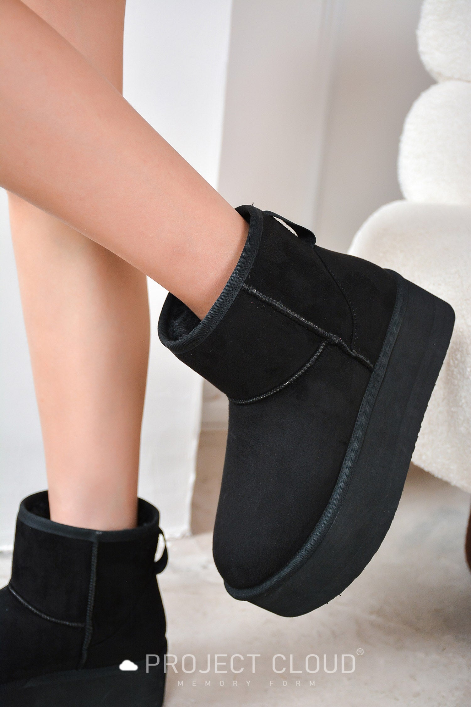 CAPE ROBBIN NOMEL - BLACK