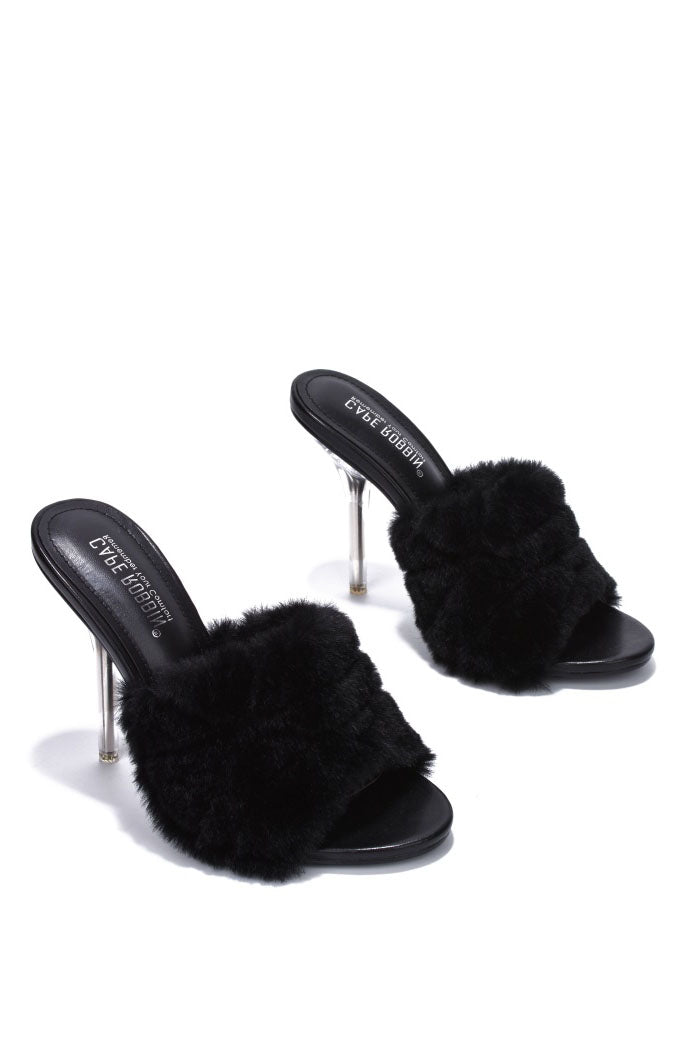 CAPE ROBBIN OBREY - BLACK