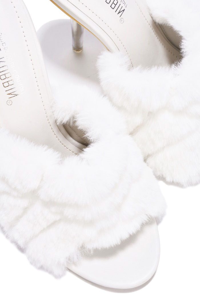 CAPE ROBBIN OBREY - OFF WHITE