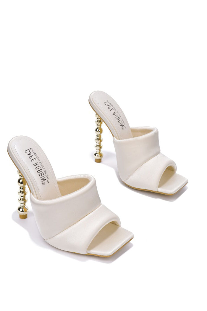 CAPE ROBBIN SHANGRILA - OFF WHITE