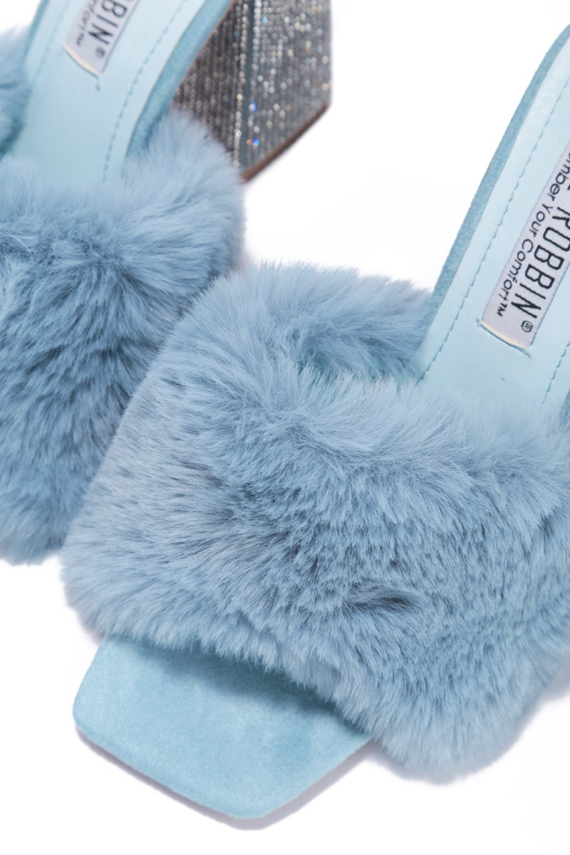 CAPE ROBBIN SOFTY - BLUE