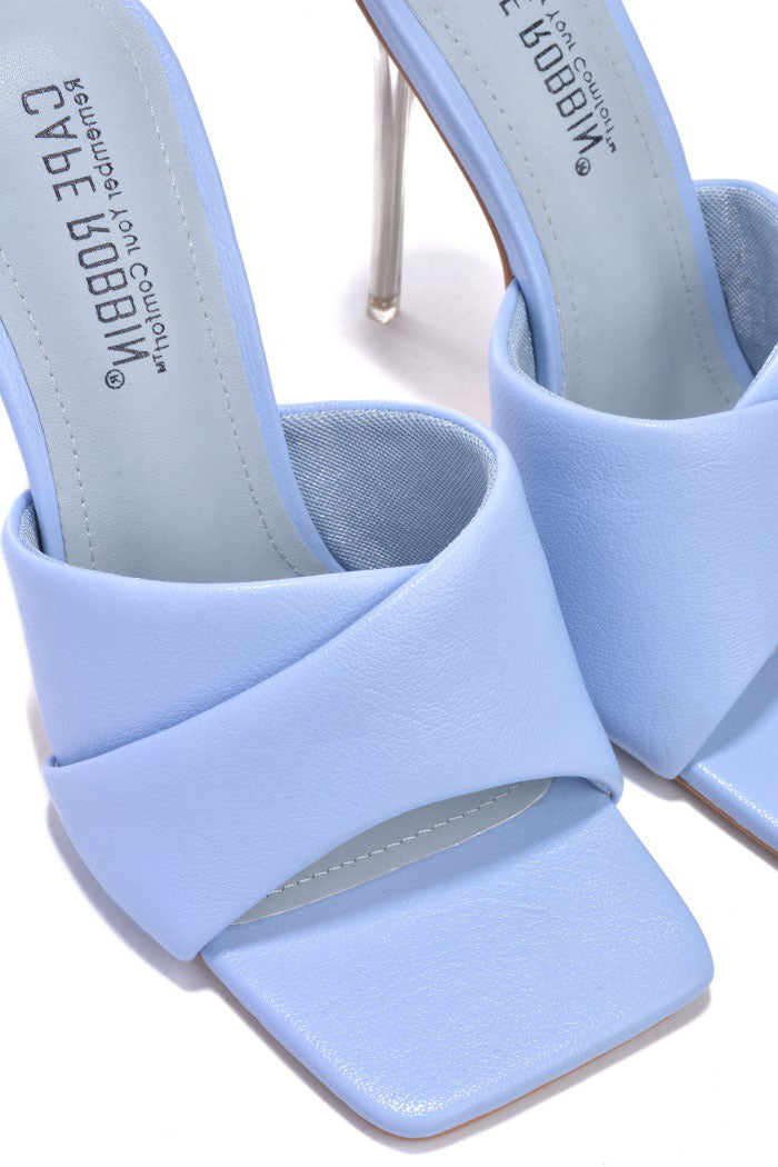 CAPE ROBBIN TALULLA - LIGHT BLUE