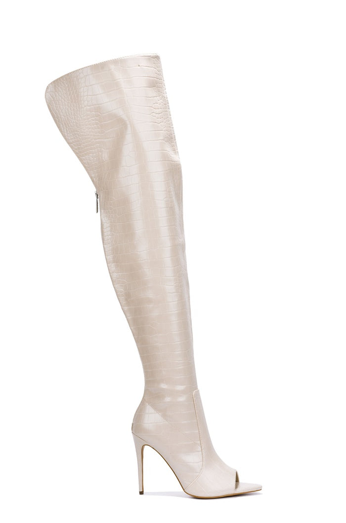 CAPE ROBBIN TOXIC - IVORY