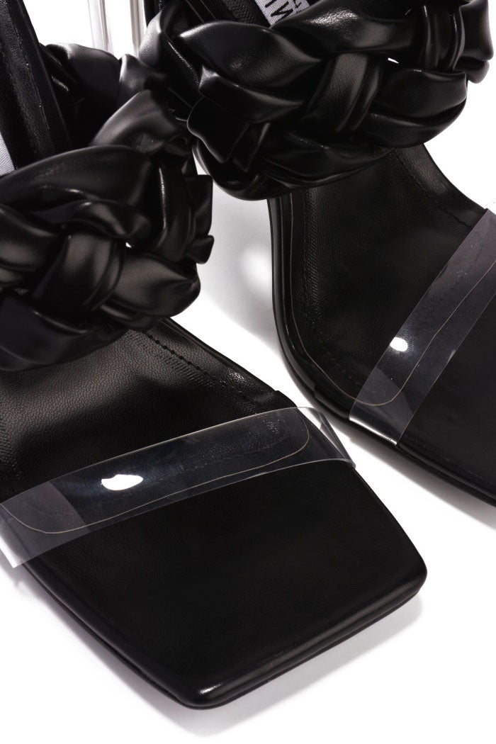 CAPE ROBBIN ZIMMER - BLACK