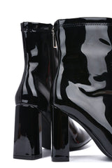 CAPE ROBBIN BELINDA - BLACK