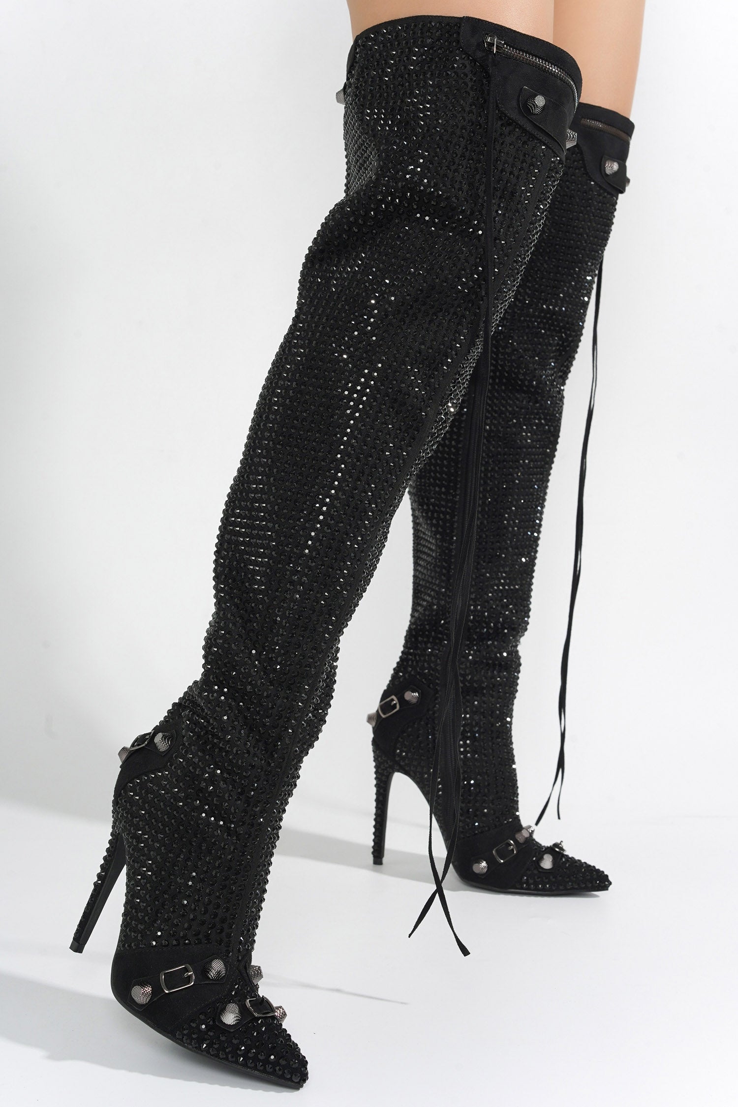 CAPE ROBBIN BESSEMER - BLACK