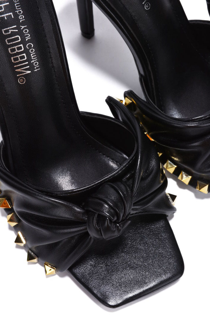 CAPE ROBBIN DARIAN - BLACK