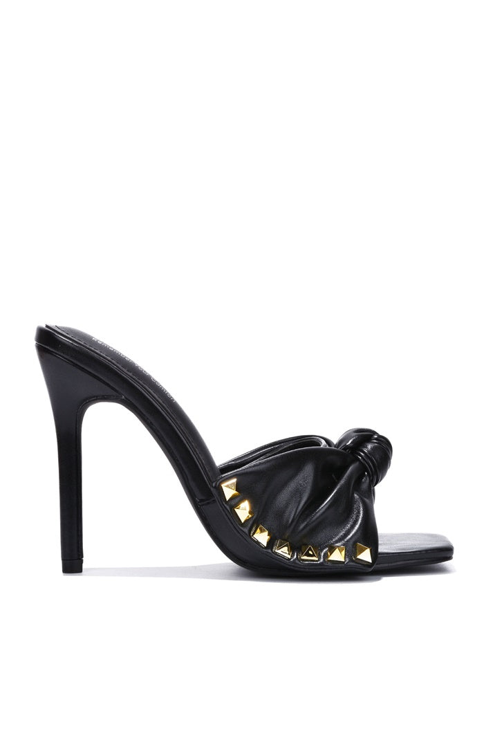 CAPE ROBBIN DARIAN - BLACK