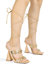 CAPE ROBBIN DINA - NUDE