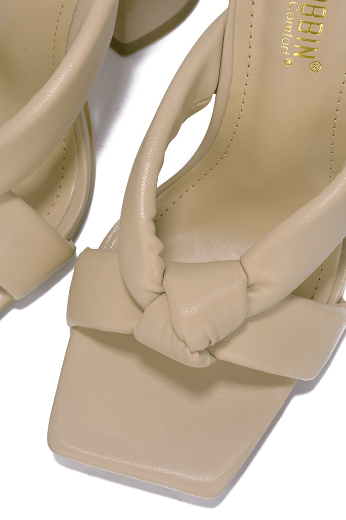 CAPE ROBBIN DIVI - NUDE