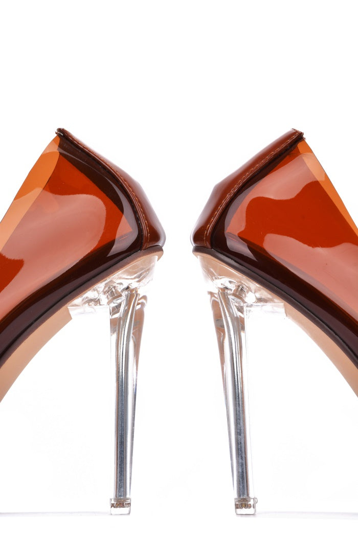 CAPE ROBBIN GLASS DOLL - BROWN