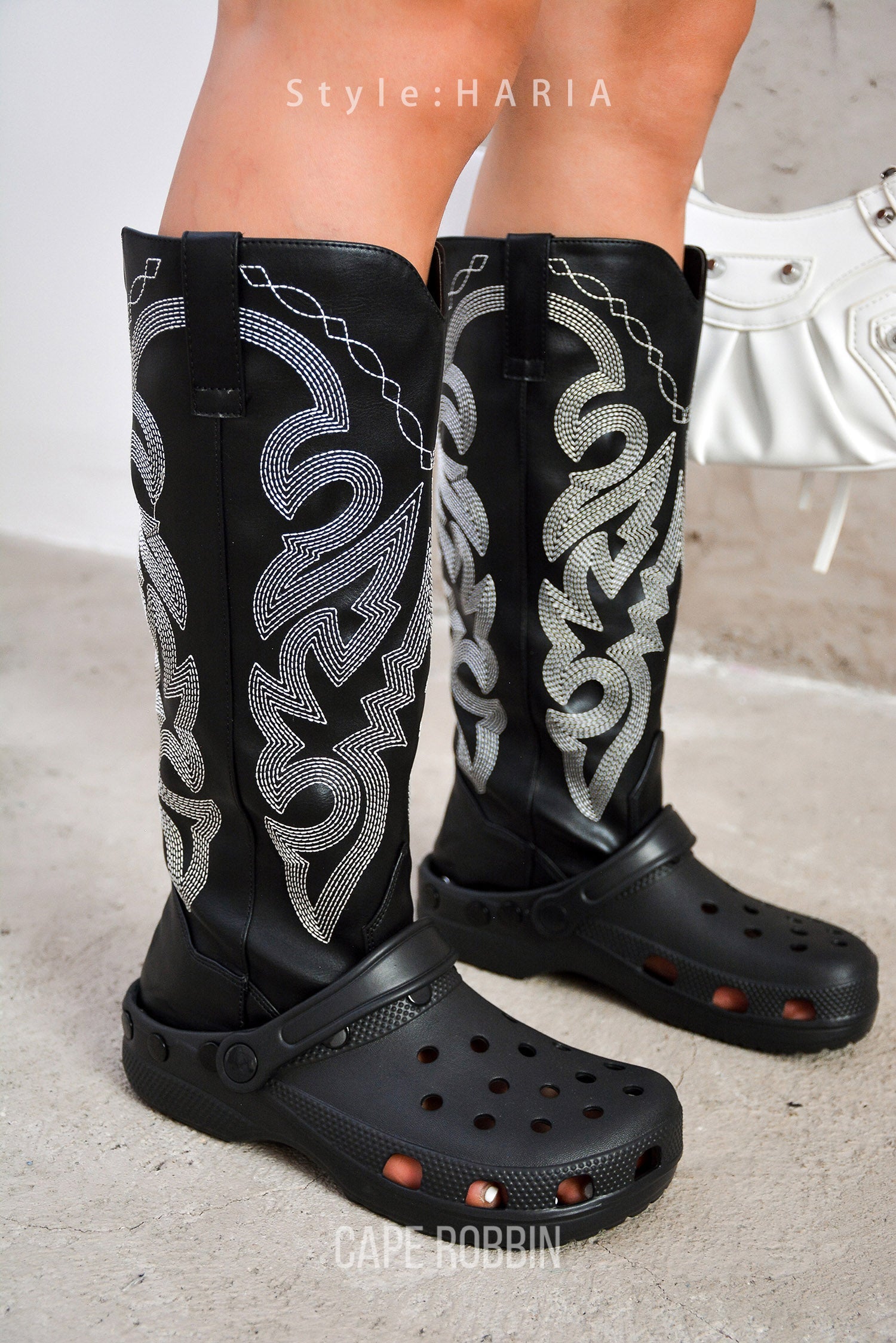 CAPE ROBBIN HARIA - BLACK