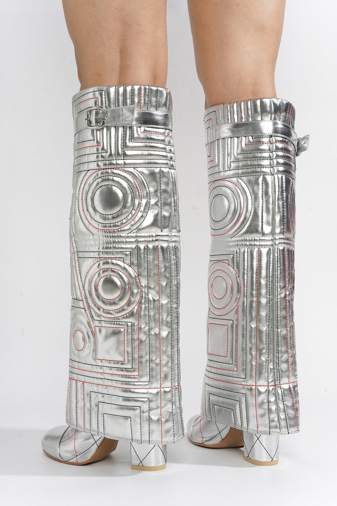 CAPE ROBBIN INITIAL - SILVER