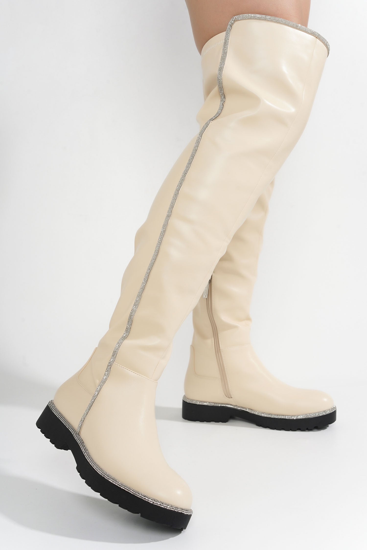 CAPE ROBBIN KURI - OFF WHITE