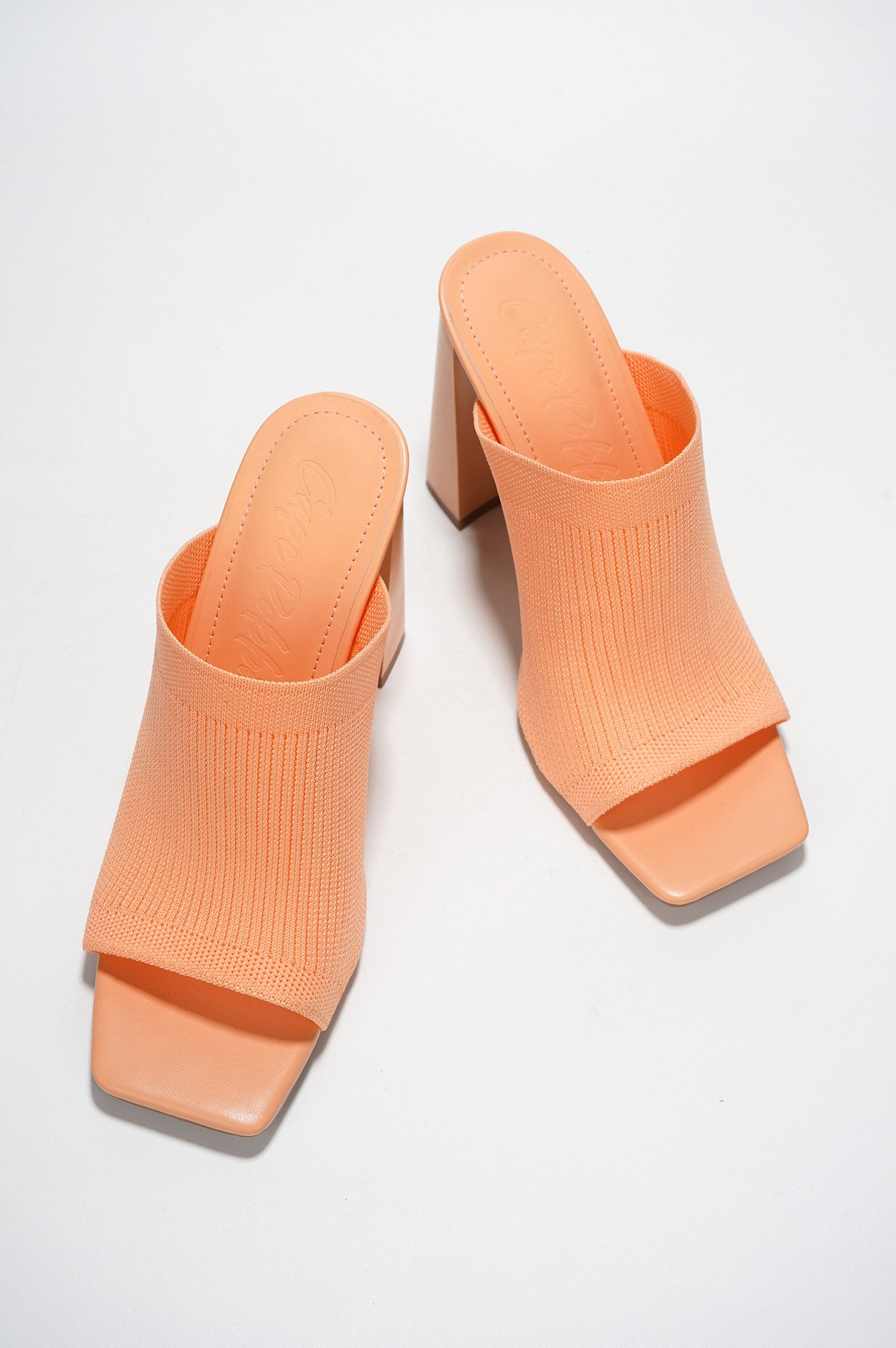 CAPE ROBBIN KYURI - PEACH