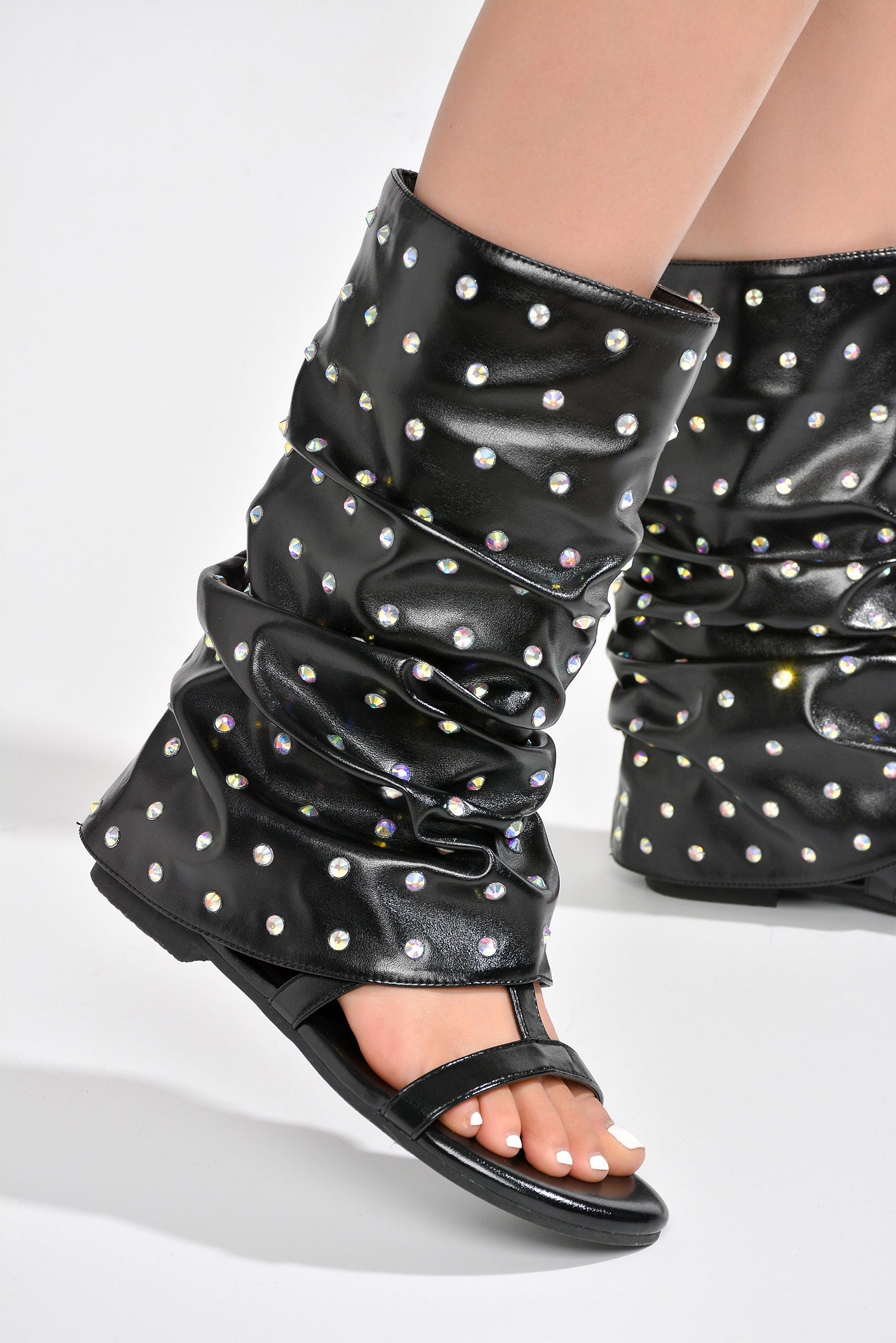 CAPE ROBBIN LAYCO - BLACK