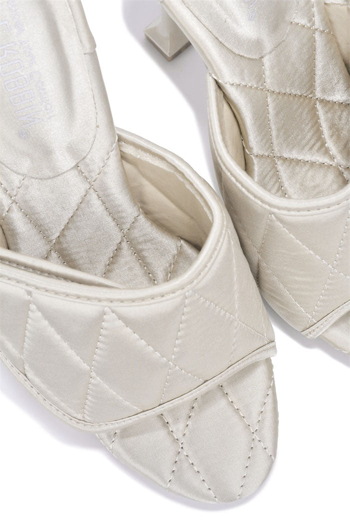 CAPE ROBBIN LEELEE - OFF WHITE