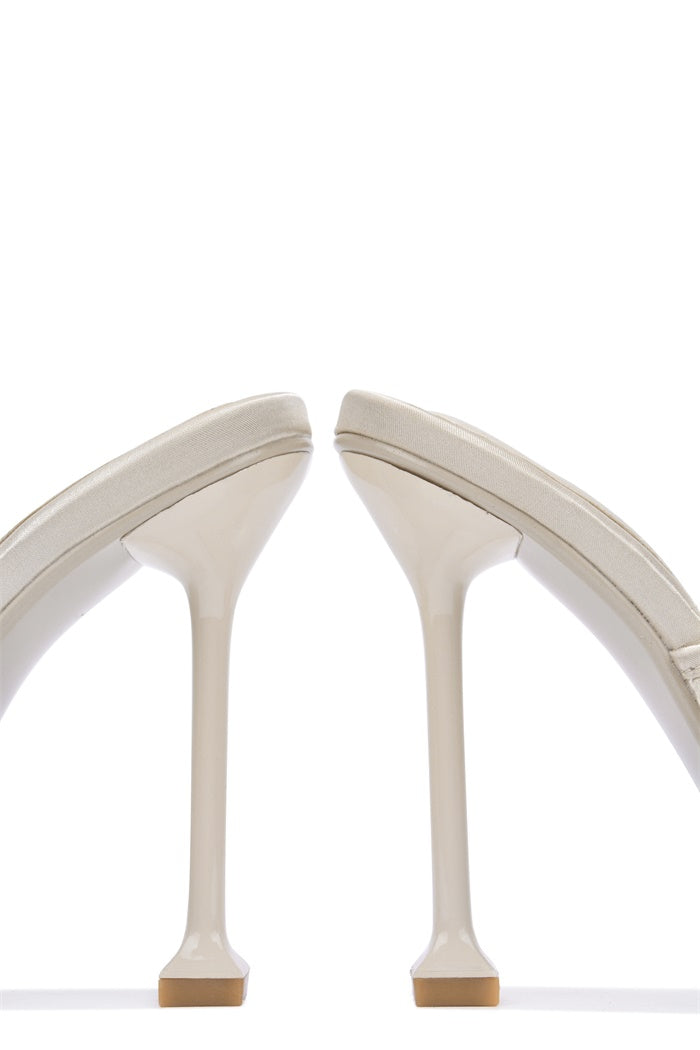 CAPE ROBBIN LEELEE - OFF WHITE