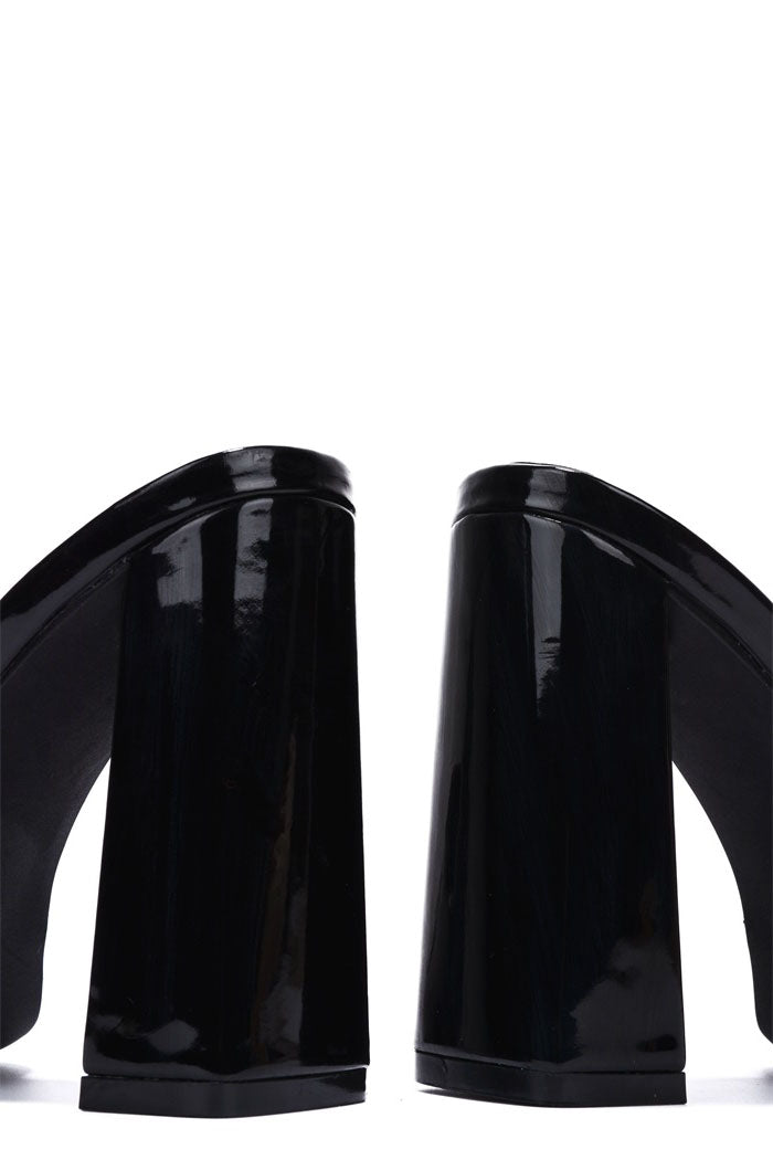 CAPE ROBBIN LETITA - BLACK