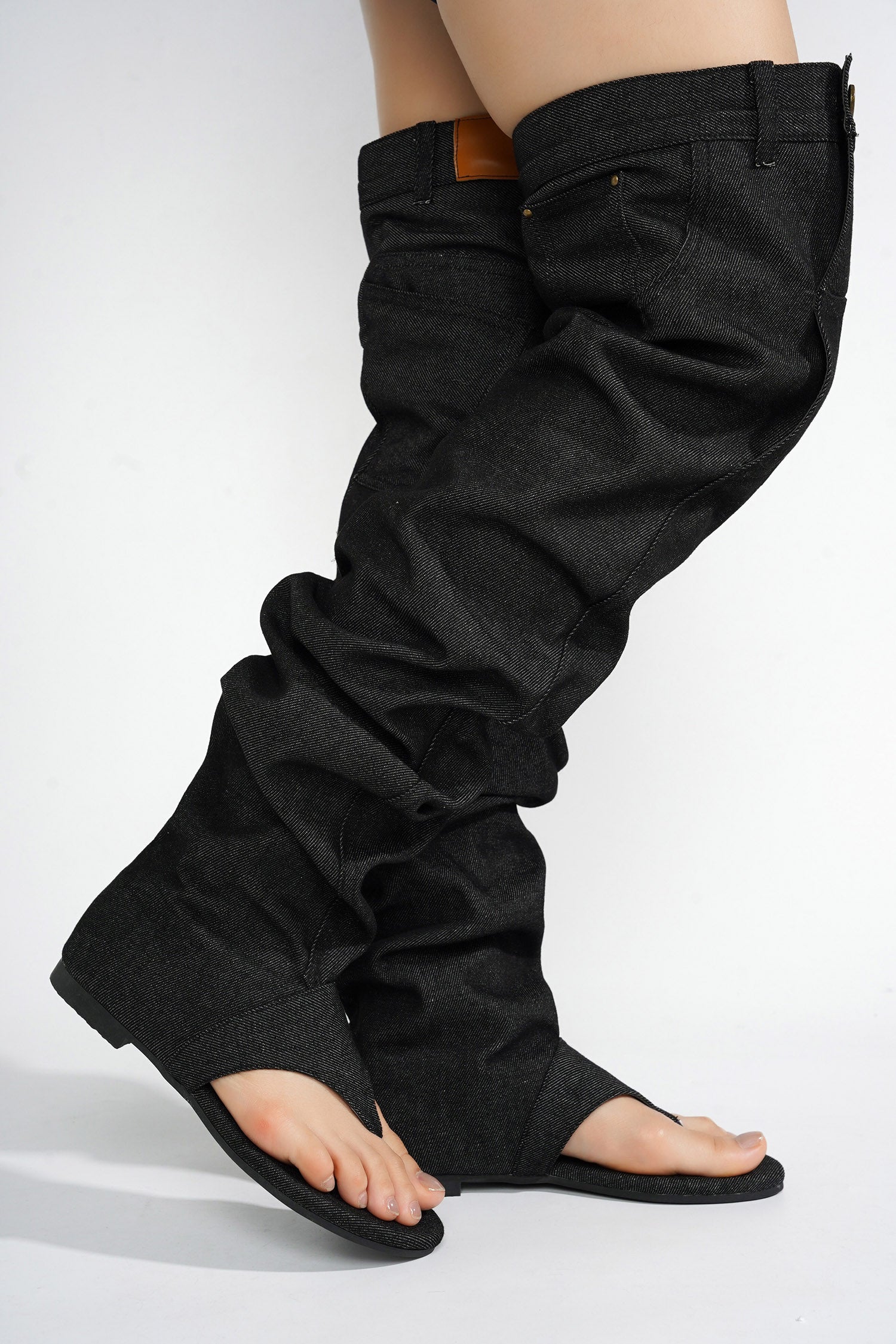 CAPE ROBBIN MALYNDA - BLACK