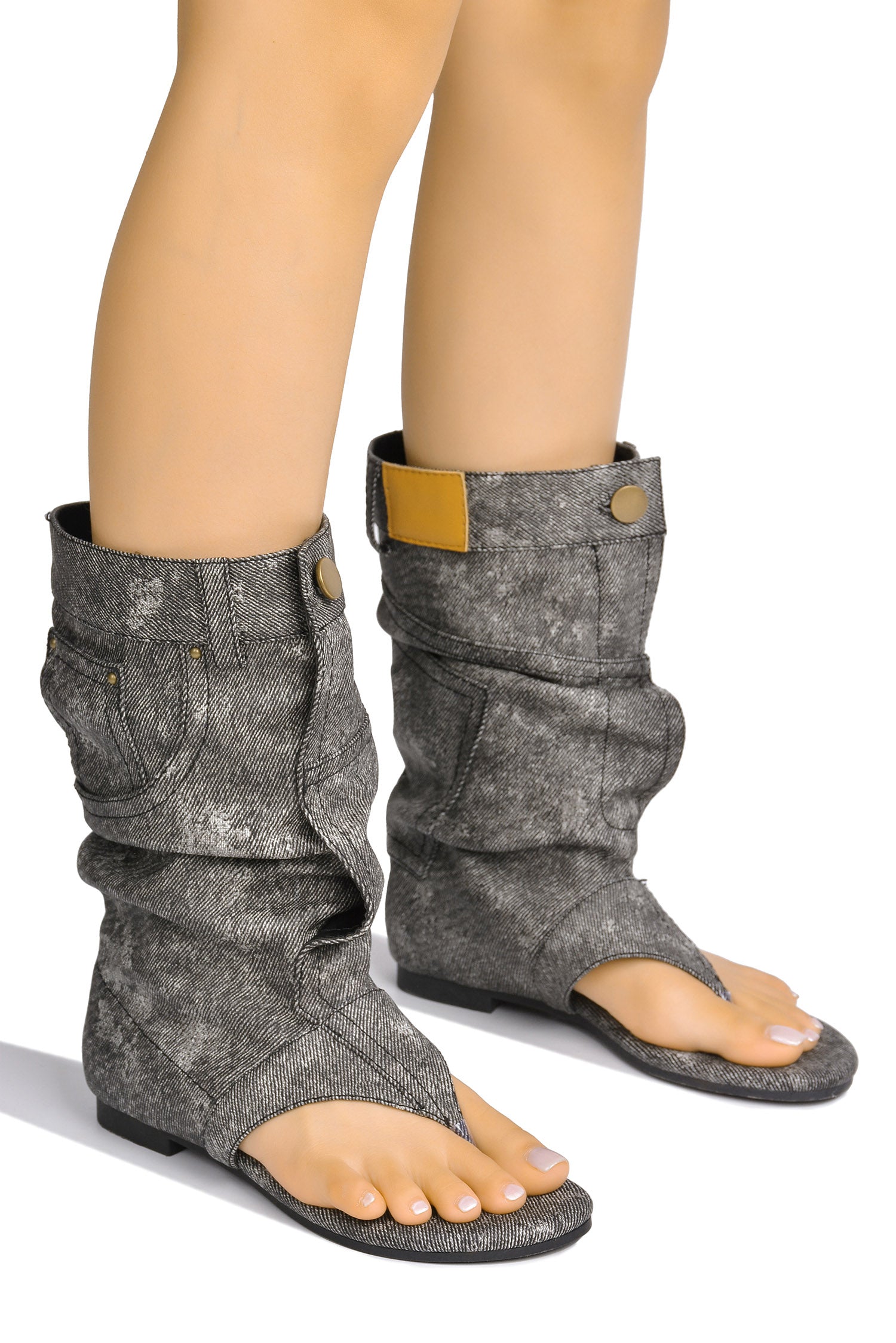 CAPE ROBBIN MATIE - BLACK