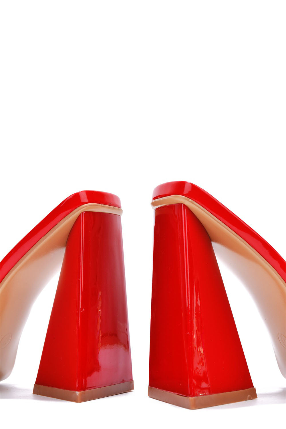 CAPE ROBBIN MAXFIELD - RED