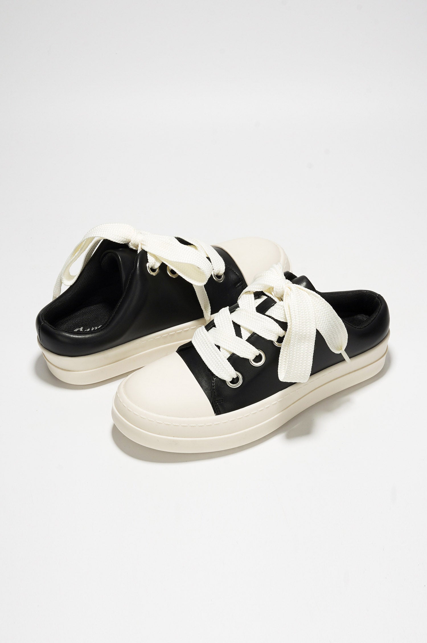 CAPE ROBBIN MINETTE - BLACK