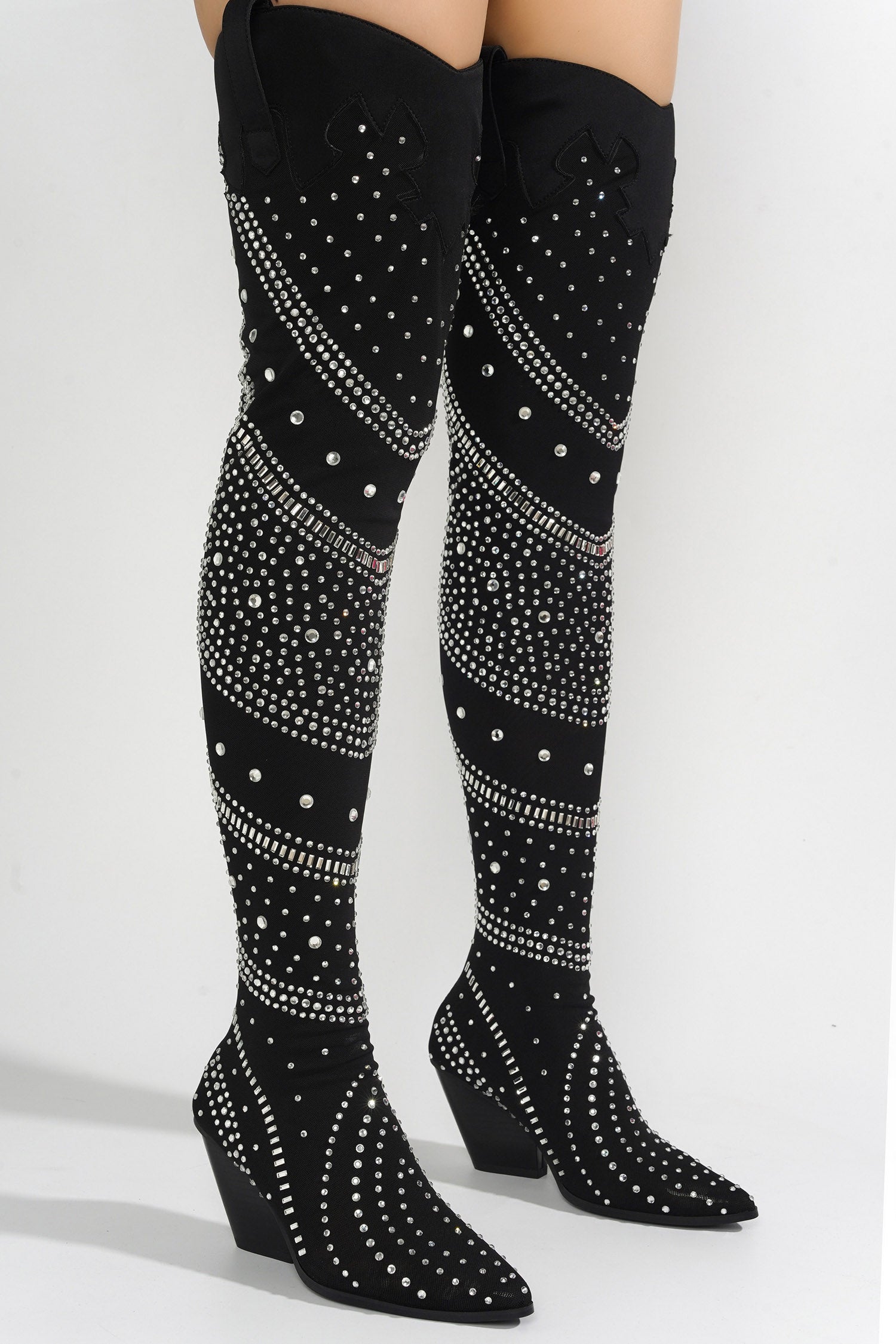 CAPE ROBBIN MODIM - BLACK