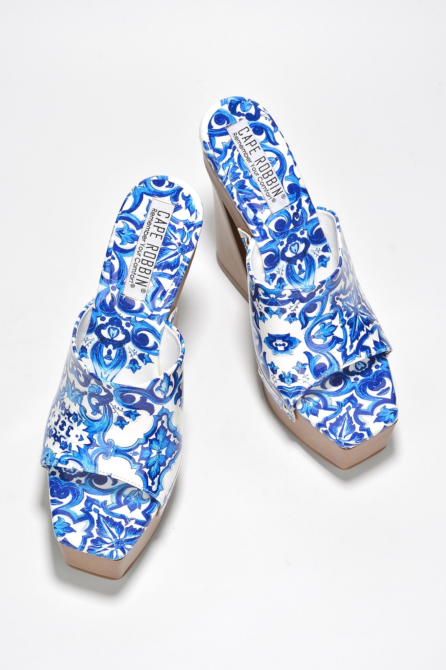 CAPE ROBBIN MOIKA - PRINT