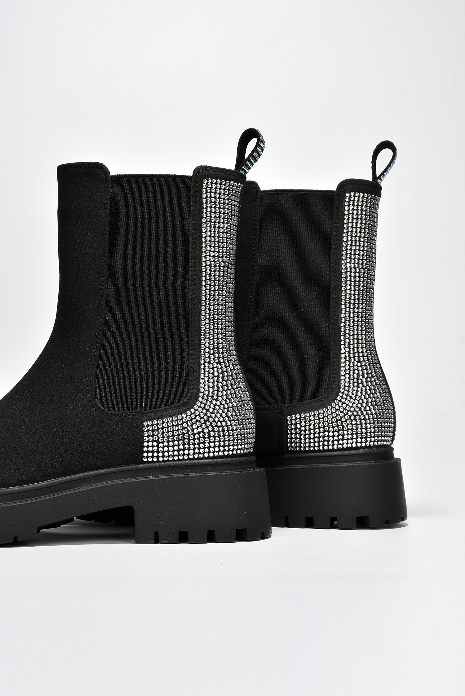 CAPE ROBBIN NINEO - BLACK