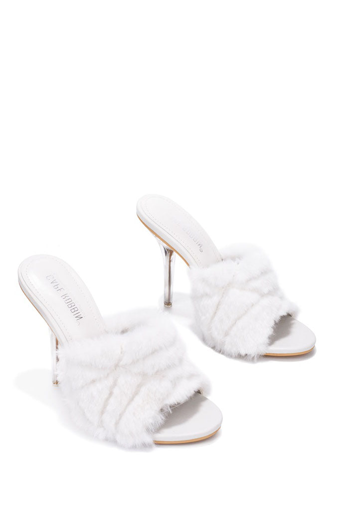 CAPE ROBBIN OBREY - OFF WHITE