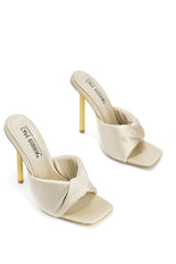 CAPE ROBBIN QUIN - OFF WHITE