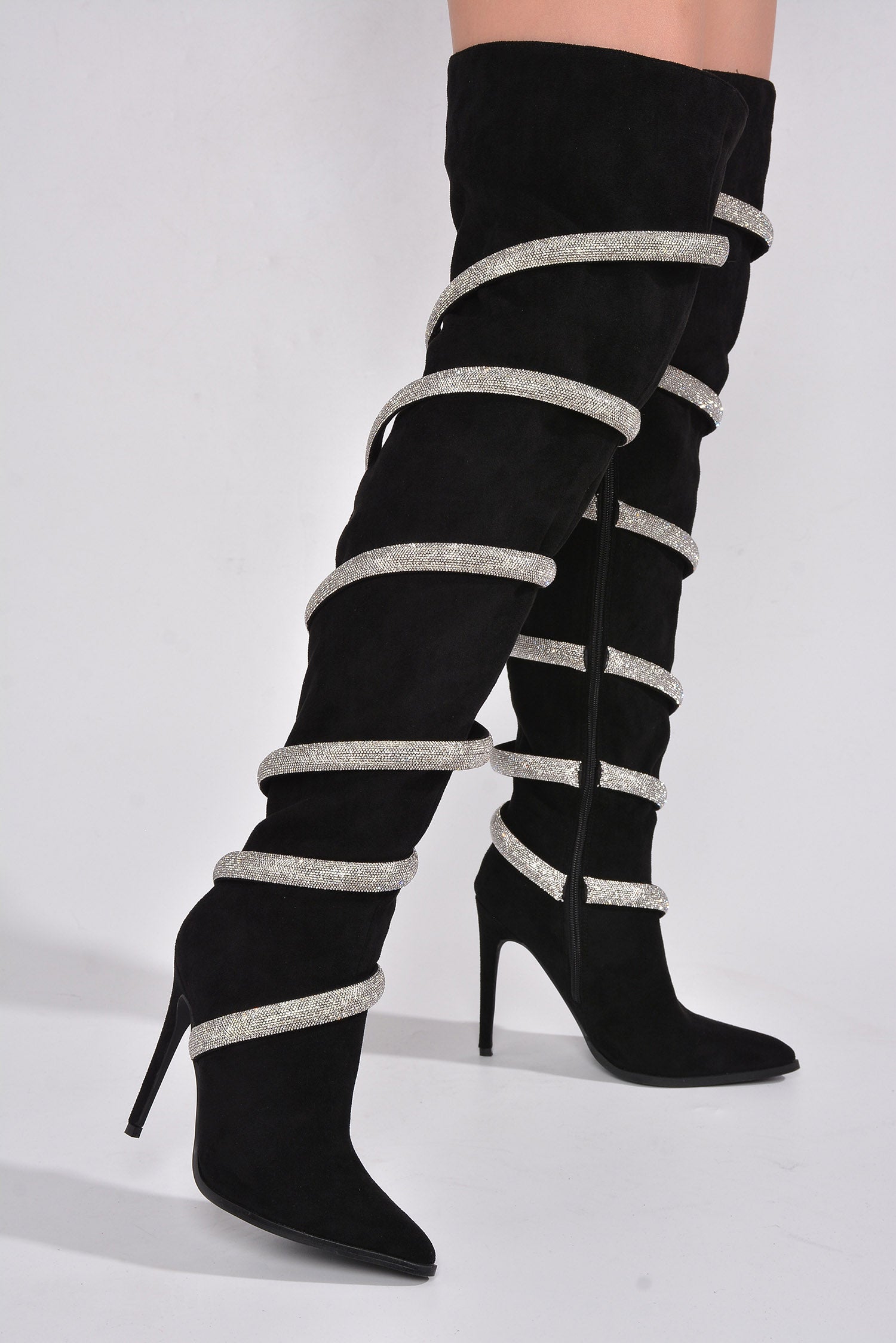 CAPE ROBBIN ROLLY - BLACK