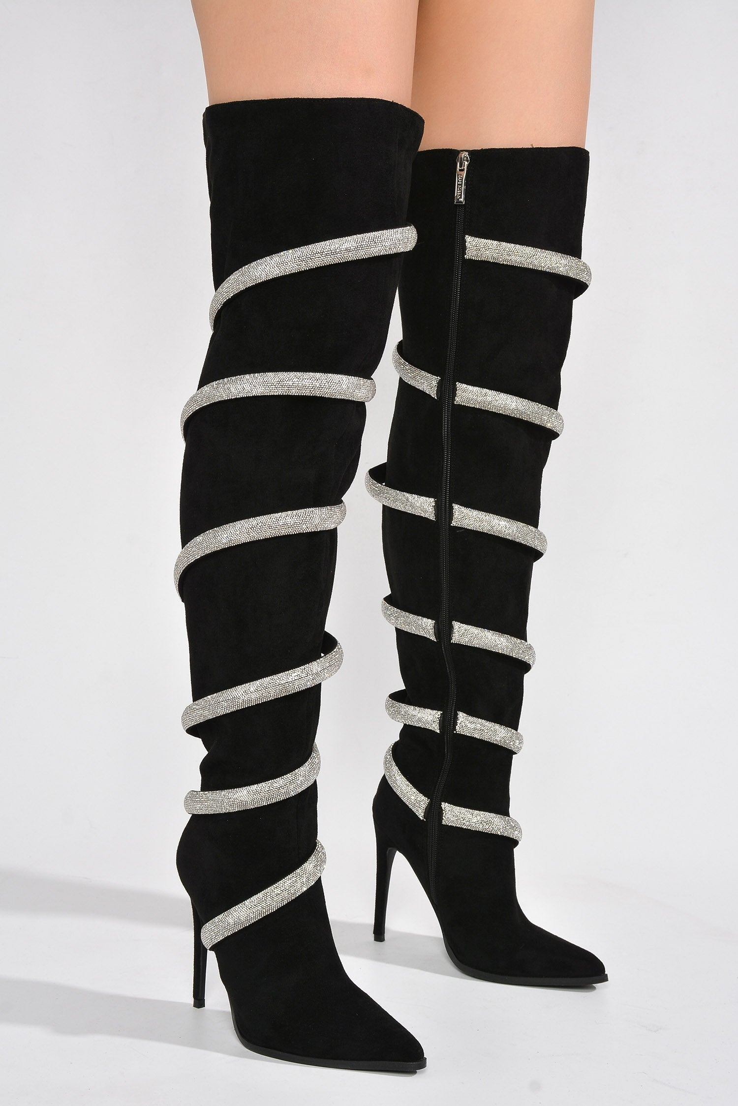 CAPE ROBBIN ROLLY - BLACK