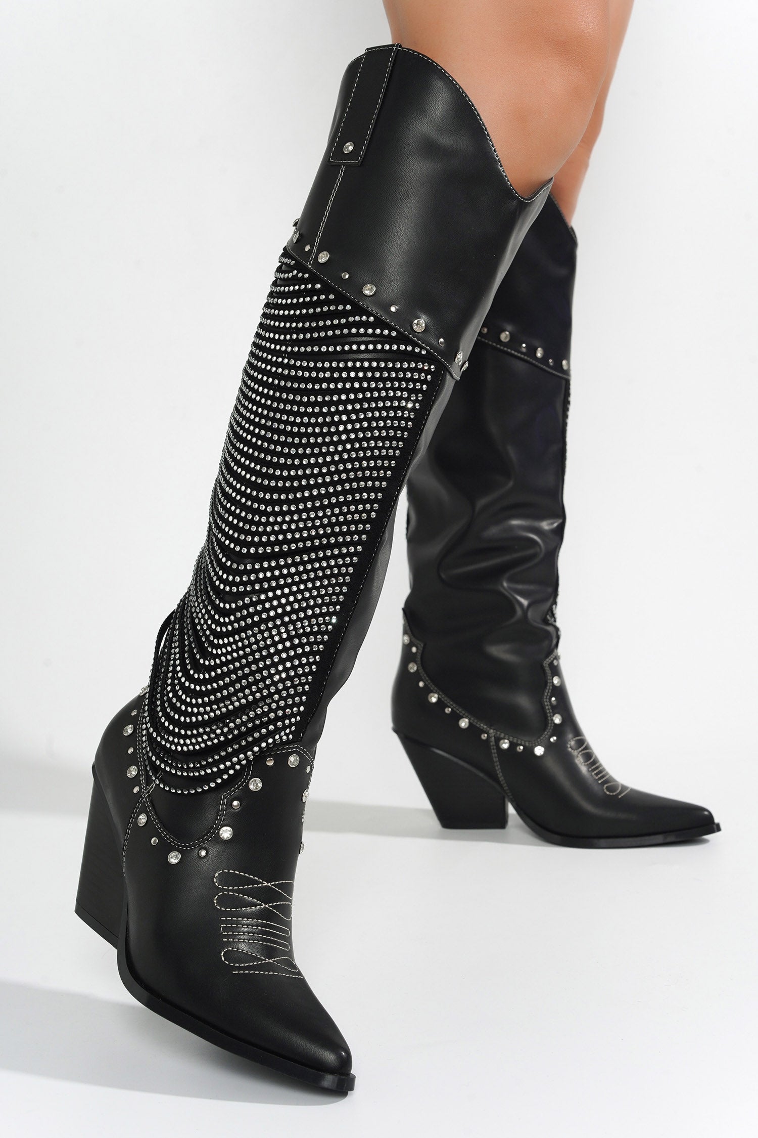 CAPE ROBBIN STIKA - BLACK