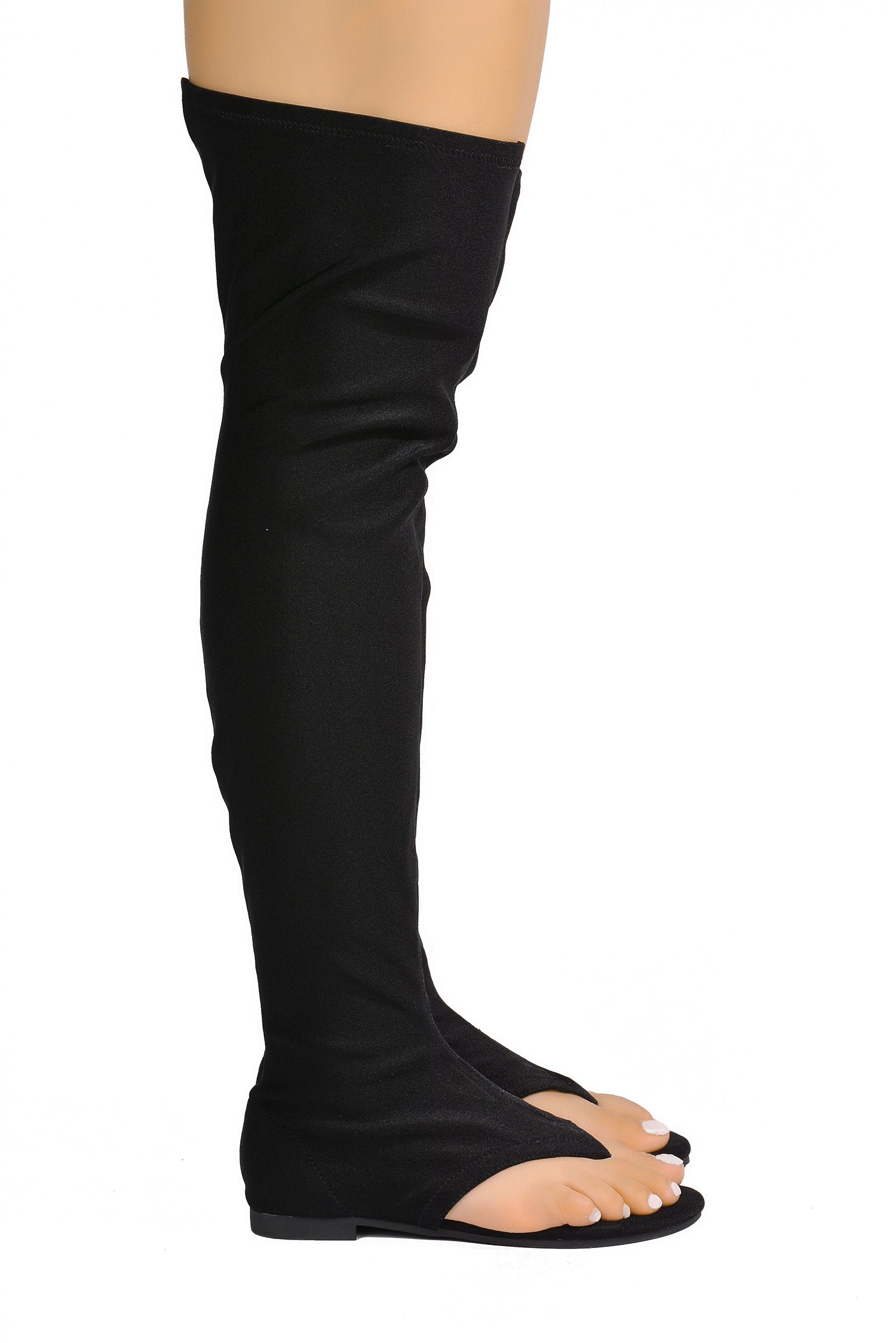 CAPE ROBBIN VIJAYA - BLACK