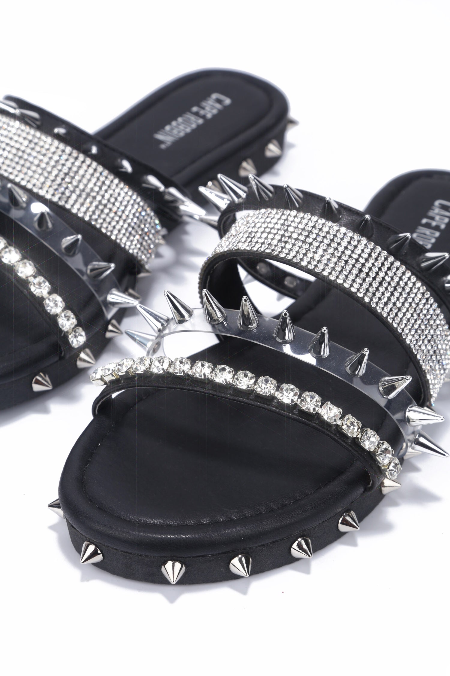 CAPE ROBBIN XTREME - BLACK