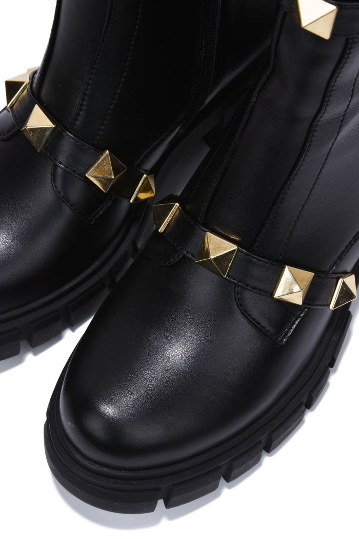 CAPE ROBBIN YURI - BLACK